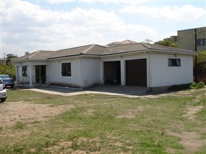 4 Bed House in Folweni