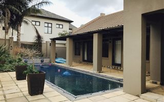 4 Bedroom House in Kanonberg