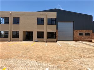 650 m² Industrial space in Clayville
