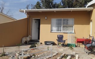 1 Bedroom Cluster in Kleinsee