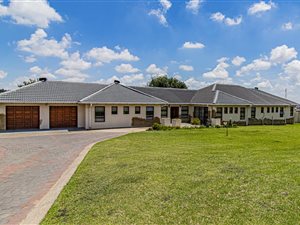 8565 m² Farm in President Park