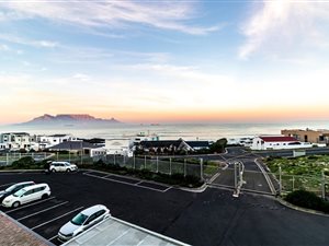 2 Bed Apartment in Bloubergstrand
