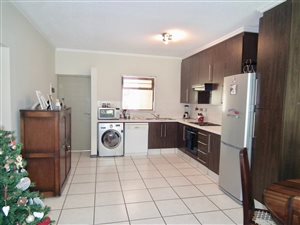 3 Bedroom Simplex in Cedar Hills Private Estate