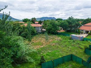 687 m² Land available in Westlake Estate