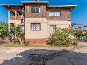 6 Bed House in Verulam