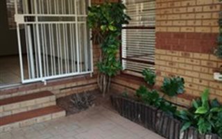 2 Bedroom Simplex in Pierre van Ryneveld