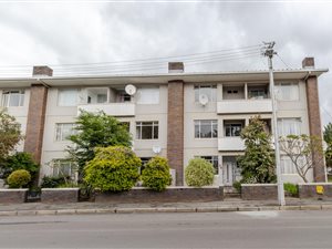 2 Bed Apartment in Paarl