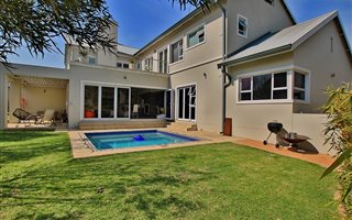 4 Bedroom House in Waterfall Country Village
