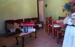 3 Bedroom House in Scottsdene