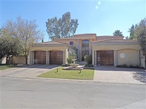 4 Bed House in Dainfern Golf Estate