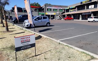 2713 m² Commercial space in Lambton