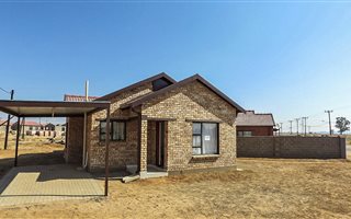 3 Bedroom House in Bloemfontein Farms