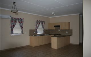 3 Bedroom Apartment in Ladismith
