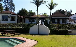 12 Bedroom House in Hilton