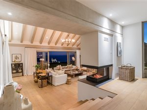6 Bed House in Pezula Private Estate