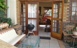 2 Bedroom Garden Cottage in Northcliff