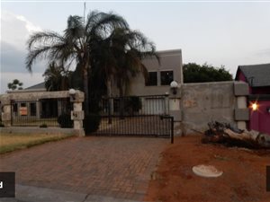 5 Bed House in Hazel Park
