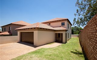 4 Bedroom House in Faerie Glen