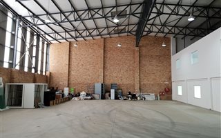1061 m² Industrial space in North Riding