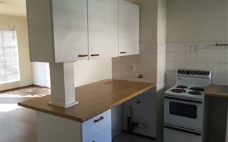 2 Bedroom Apartment in Weltevreden Park