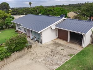 3 Bedroom House in Gonubie
