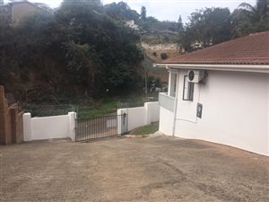 4 Bed House in Springfield Park
