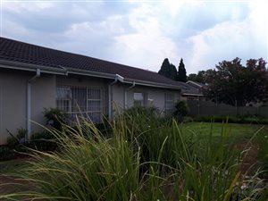 4 Bed House in Golf Park