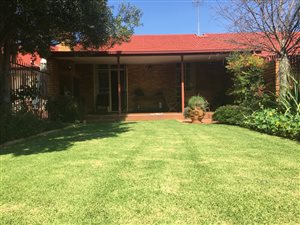 2 Bed Townhouse in Bronberrick