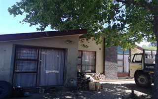 3 Bedroom House in Belmont Park
