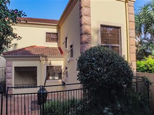 4 Bed Duplex in Southbroom