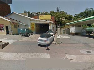 300 m² Industrial space in North Coast Road