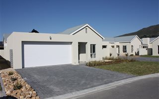 4 Bedroom House in Northern Paarl