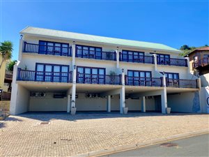 1100 m² Commercial space in Outeniqua Strand