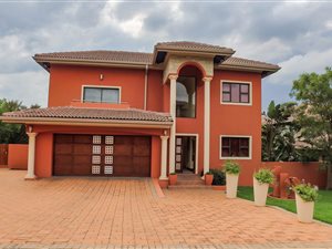 4 Bedroom House in Pebble Rock