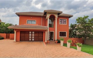 4 Bedroom House in Pebble Rock