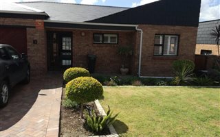 3 Bedroom Townhouse in Durbanville