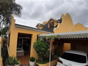 5 Bed House in Castlehill