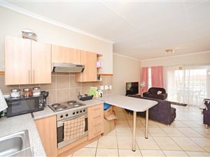 2 Bed Apartment in Westdene
