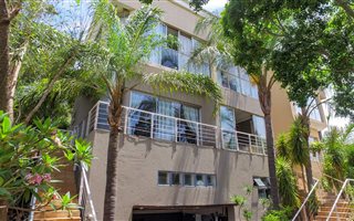 4 Bedroom Duet in Magalieskruin