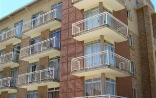2 Bedroom Flat in Hillcrest