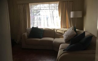 3 Bedroom House in Kensington