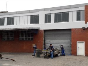 1400 m² Industrial space in Mobeni