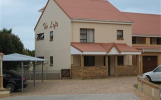 2 Bedroom Apartment in Boland Park