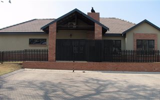 3 Bedroom Townhouse in Riverside Park