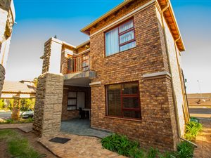 3 Bed Apartment in Bartlett