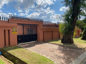 3 Bed House in Moffat View