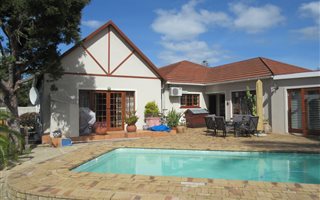 4 Bedroom House in Northcliff