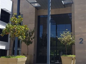 768 m² Office Space in Baileys Muckleneuk