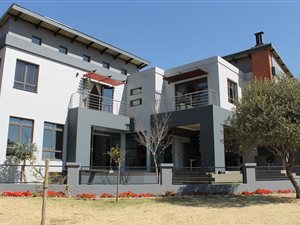 4 Bed House in Copperleaf