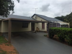 3 Bed House in Rooihuiskraal